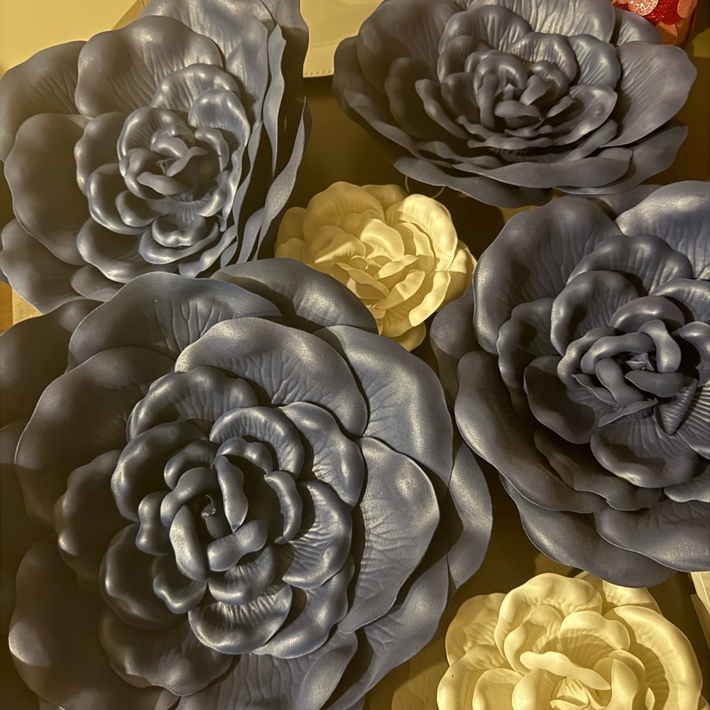 Blue and White Floral Wall Decor